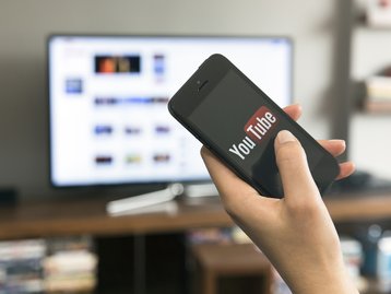 Samsung tem promoção que dá até 3 meses grátis de YouTube Premium; veja se você tem direito