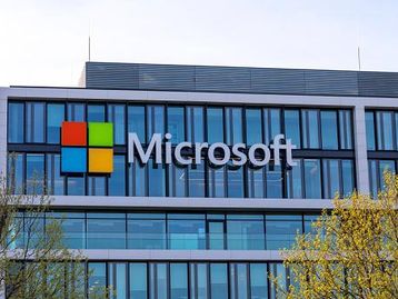 Executivo da Microsoft diz que tudo que está na internet é ‘grátis’, então pode ser usado para treinar IA