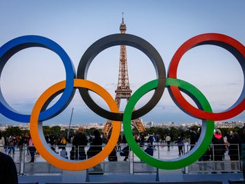 Olimpíadas de Paris dando aula sobre igualdade de gênero e inclusão