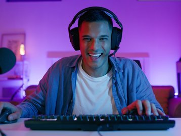 Headset gamer HyperX, Redragon e outras marcas por menos de R$ 120 na Amazon; veja lista