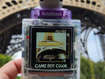 Brasileiro fotografa Paris com Game Boy Camera! Veja o resultado
