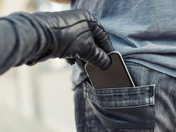 Celular Seguro notificará usuário se aquele celular foi roubado de outra pessoa 