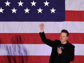 Governo dos EUA avisa Musk que sorteio de US$ 1 mi para quem votar em Trump pode ser ilegal