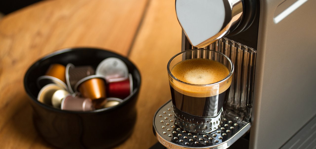 Compre sua cafeteira Nespresso com até 50% OFF e ganhe R$150 em cafés; veja como aproveitar