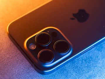 iPhone SE 4 e 17: Apple pode usar chips próprios 5G e Wi-Fi 7 nos celulares