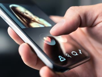 Homem abre queixa no Procon após não conseguir dates no Tinder mesmo pagando