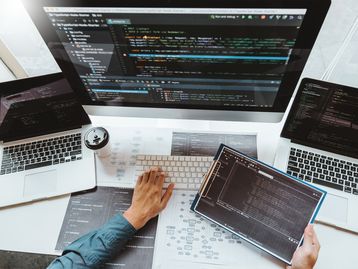 Alura e Google Gemini abrem 150 mil vagas em curso gratuito de programação