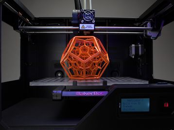 MakerBot e Fraemes se unem para facilitar a produção de cases para iPhone