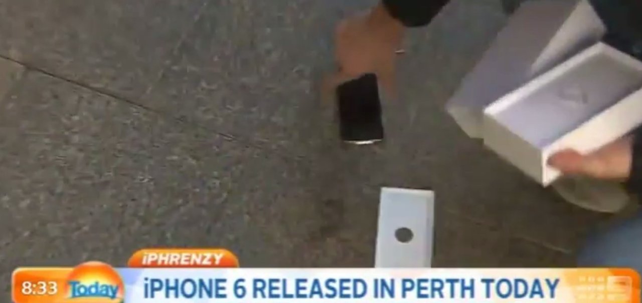 Comprador do primeiro iPhone 6 derruba aparelho em TV australiana