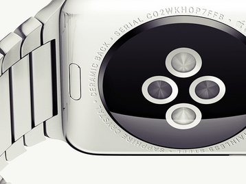 Tim Cook sobre bateria do Apple Watch: “Vai ter que carregá-lo diariamente”