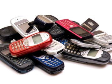 Dinossauros: 9 celulares que marcaram época