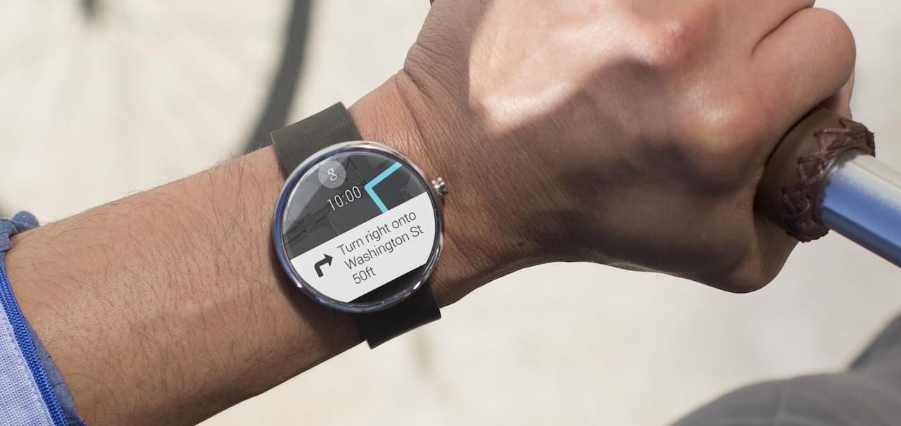 Moto 360 chega ao Brasil em novembro por R$ 899