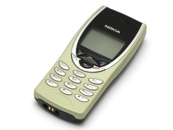 Traficantes ingleses estão usando o Nokia 8210 para escapar da polícia