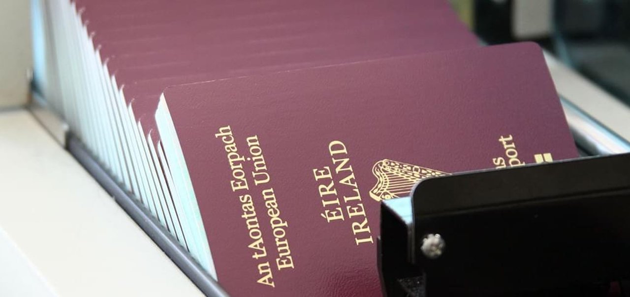 Irlanda libera pedidos de passaporte por aplicativo e selfie no documento