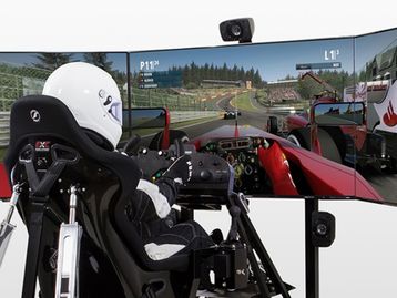 Simulador Motion Pro II custa o mesmo que um carro esportivo de verdade