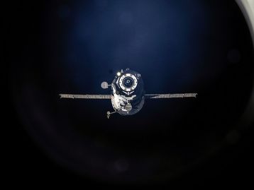 Nave russa Progress 59 cai em segurança no Oceano Pacífico
