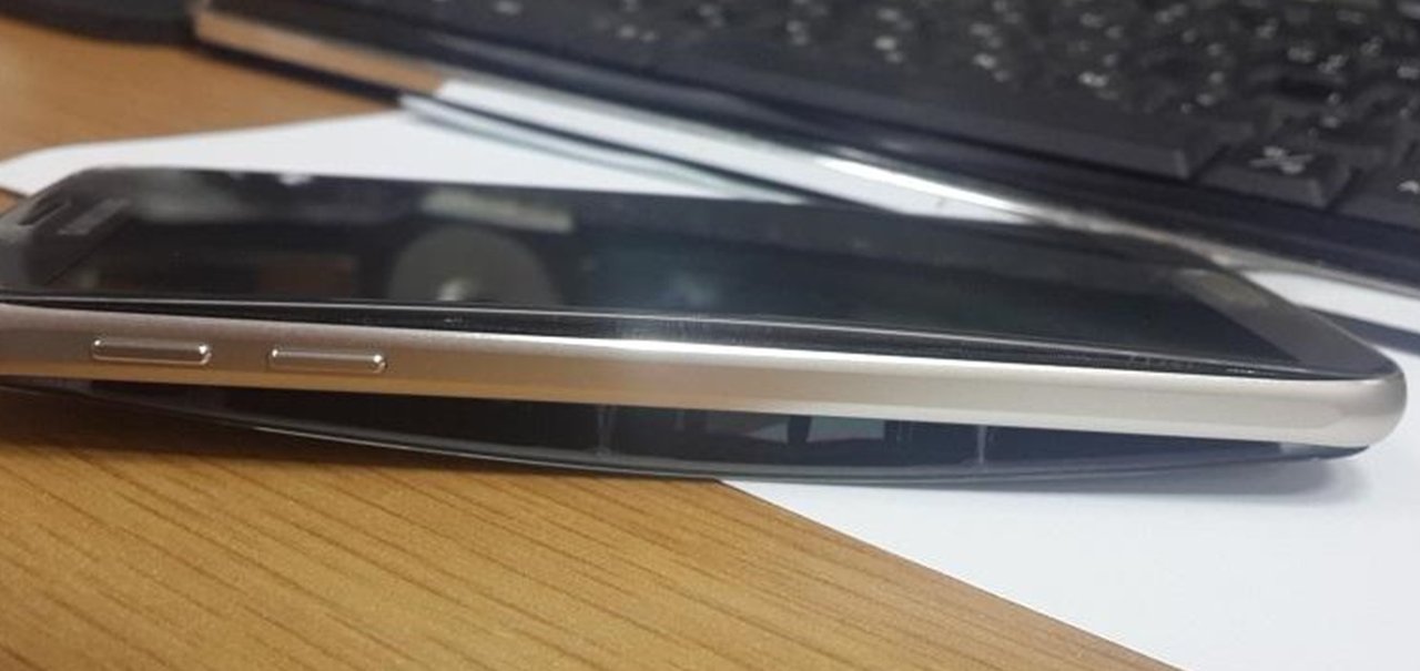 Comprador recebe Galaxy S6 com bateria 'estufada' na Coreia