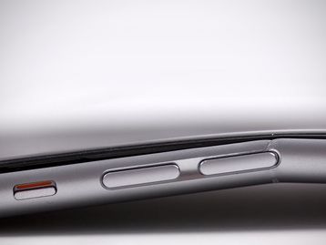 Nova patente da Apple pode significar o fim dos iPhones 'entortáveis'