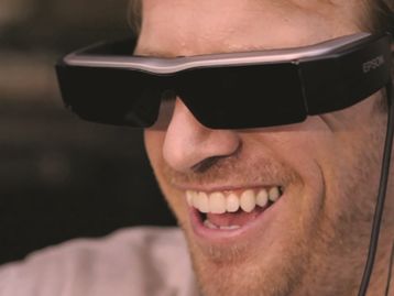 Epson passa a vender seus óculos de realidade aumentada no Brasil