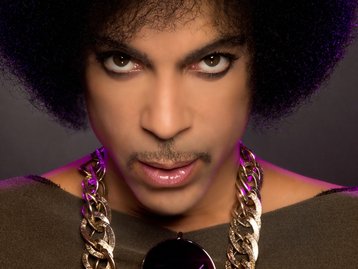 Prince retira álbuns do Apple Music e Spotify; faixas estão online no Tidal