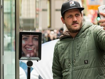 Fila de Apple Store na Austrália tem até robô para garantir iPhone 6s