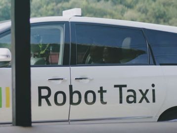 Empresa japonesa começará a testar carros autônomos como táxis em 2016