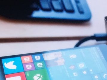 Novos docks da Microsoft transformam os Lumias e Surfaces em PCs desktop