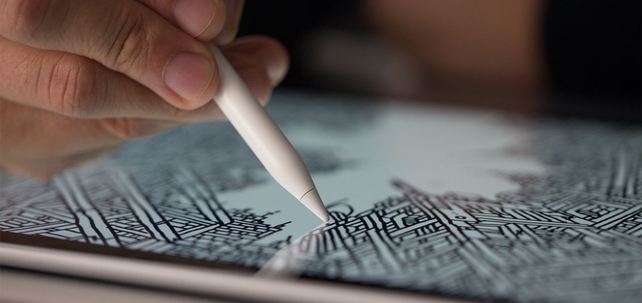 Apple Pencil não vai substituir o uso dos dedos, afirma Jony Ive