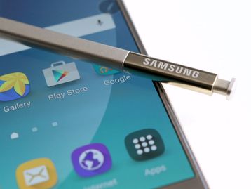 Samsung lança Winter Edition do Galaxy Note 5 com 128 GB de armazenamento