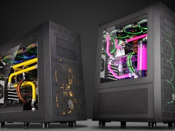 Themaltake lança gabinetes Core X71 e Core X31 para PCs de alta performance