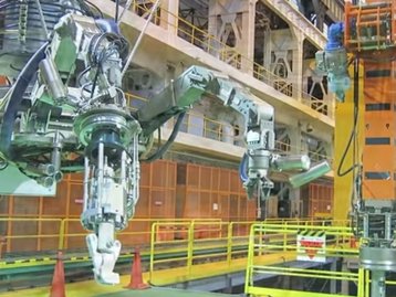 Toshiba apresenta robô que vai limpar o reator de Fukushima [vídeo]