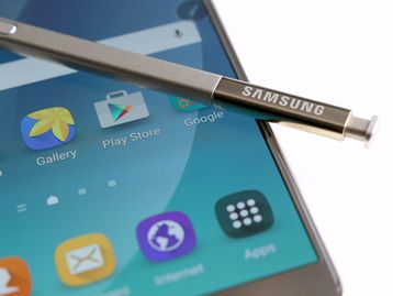 Sem alarde, Samsung anuncia versão dual-SIM do Galaxy Note 5 na Índia