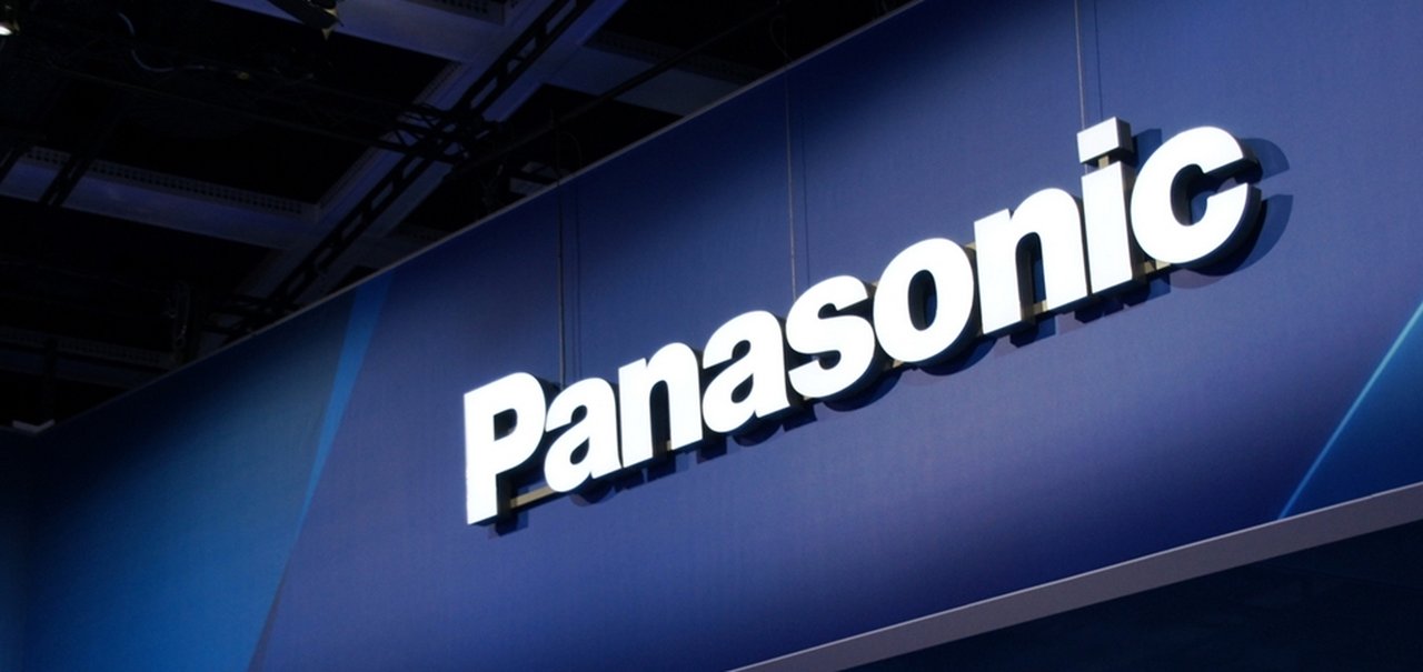 Panasonic anuncia câmera mirrorless focada em selfies