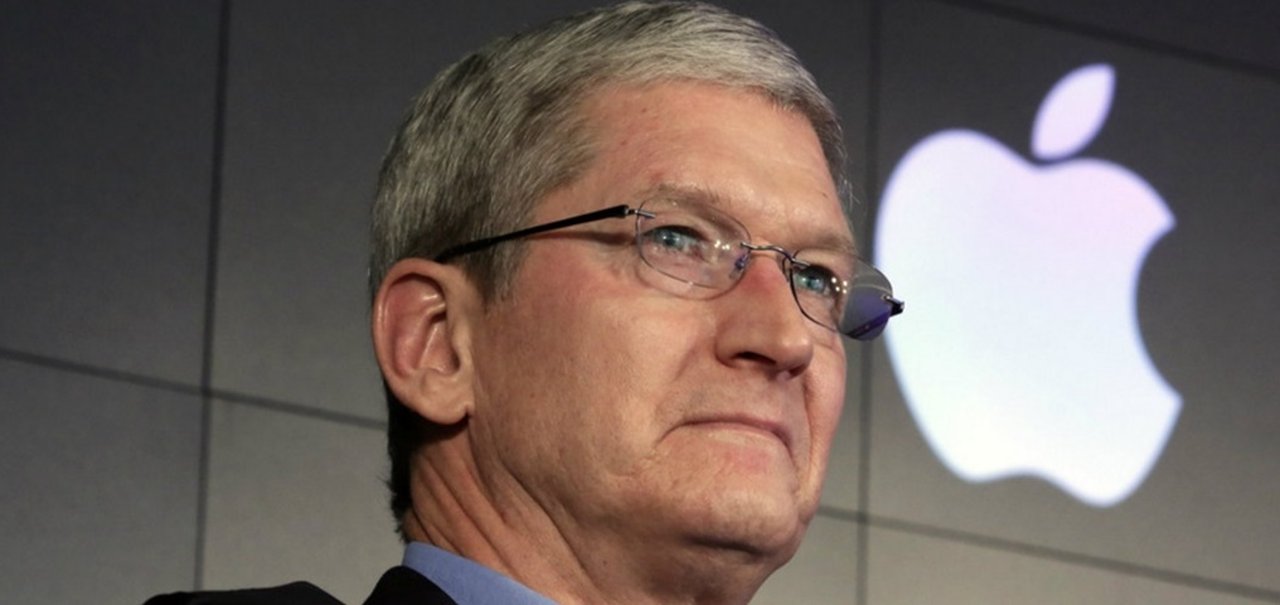 Tim Cook alfineta FBI de novo e agradece apoio do público em evento