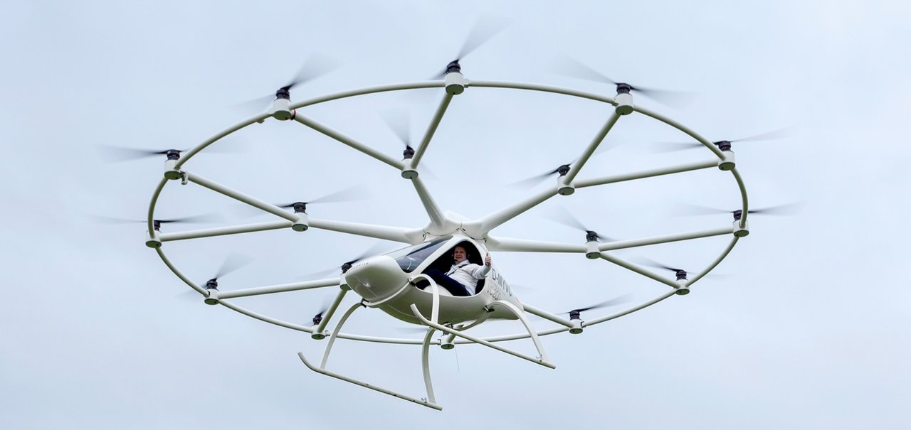 Volocopter: veja o enorme drone capaz de carregar pessoas levantar voo