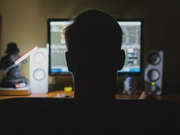 A DARPA quer a ajuda dos internautas para encontrar e neutralizar crackers