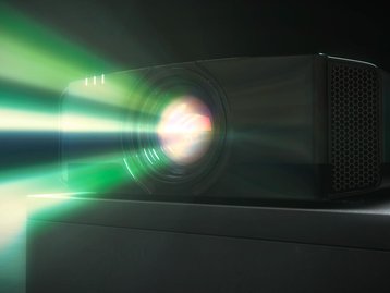Qual a diferença entre resolução nativa e suportada em um projetor?