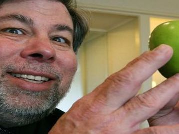 Steve Wozniak diz 'ficar emocionado' ao usar o Samsung Gear VR