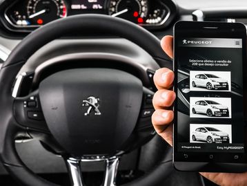 Manual da Peugeot foi atualizado com realidade aumentada