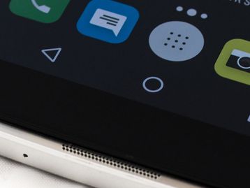 Alcatel IDOL4 chega ao Brasil com surpresa VR para os compradores