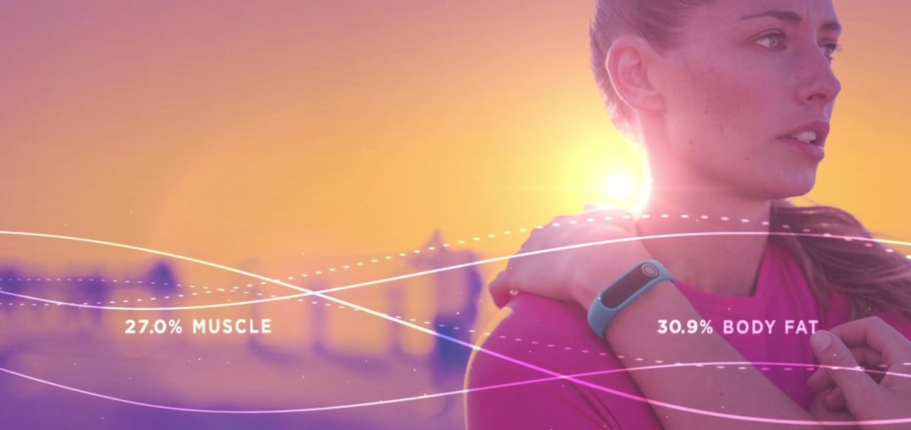 TomTom Touch: a pulseira fitness que até mede gordura e massa muscular