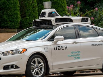 De graça: Uber começa a pegar passageiros em carros autônomos