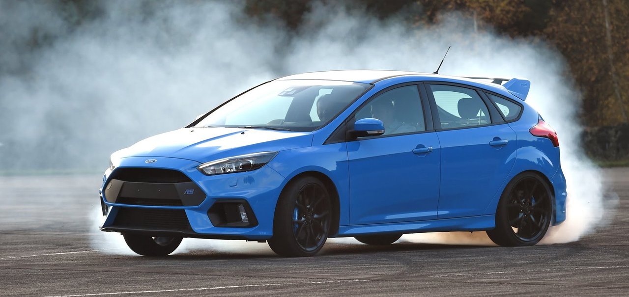 Escolinha de drift: Ford dos EUA vai ensinar donos de Focus RS a pilotar