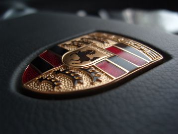 Se você já tem o iOS 10, precisa destes emojis de Porsche na sua vida