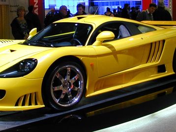 Foto do novo Saleen S7 é tão ruim que você vai esquecer que ele tem 1000 cv
