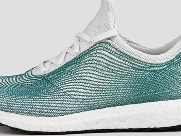 Adidas lança tênis feito de plástico reciclado recolhido dos oceanos