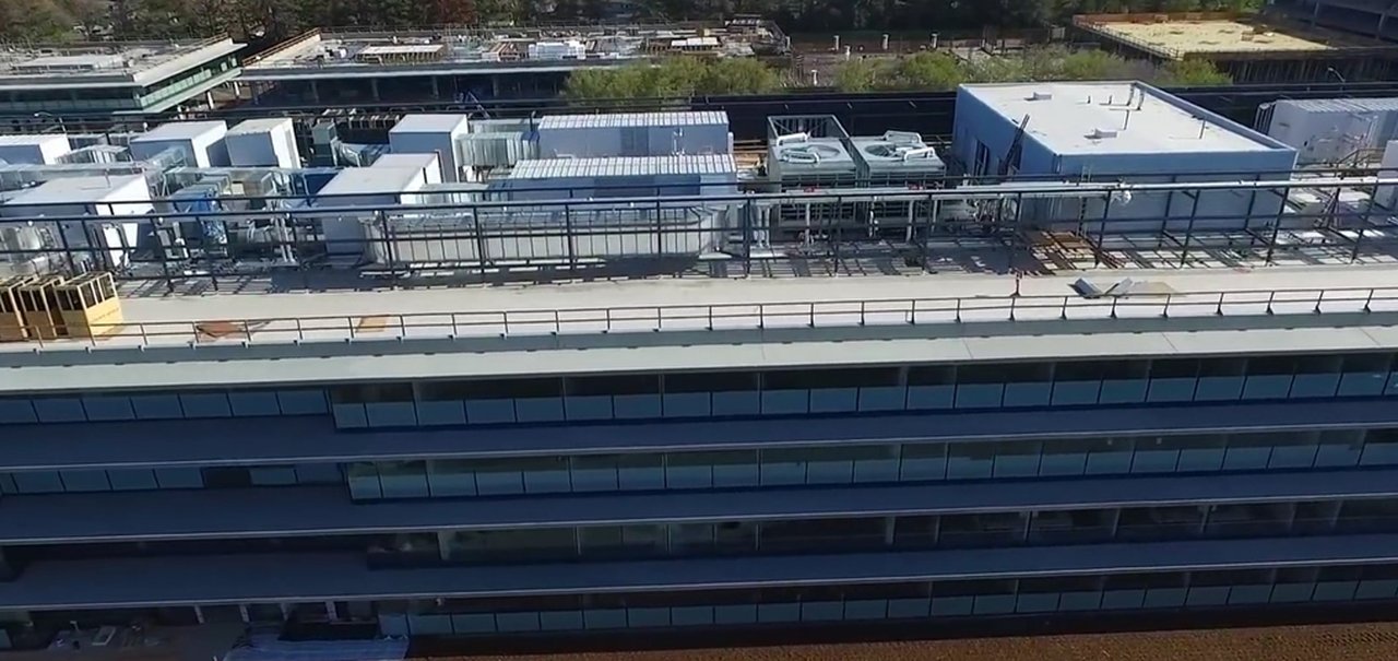 Prestes a ser concluído, campus futurístico da Apple aparece em novo vídeo