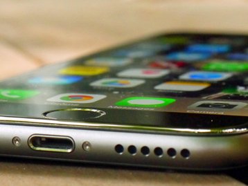 Ladrão se recusa a roubar iPhone 6 por não ser capaz de desbloqueá-lo