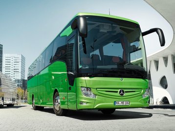 Novos ônibus Mercedes frearão automaticamente para evitar atropelamentos