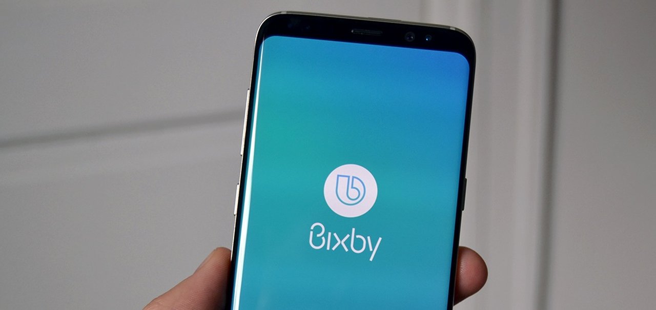 Samsung pisa na bola com descrições sexistas para vozes da Bixby